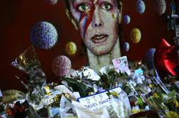 Po Bowiejevi smrti: izid albumov, ne pa tudi spominov