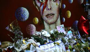 Po Bowiejevi smrti: izid albumov, ne pa tudi spominov